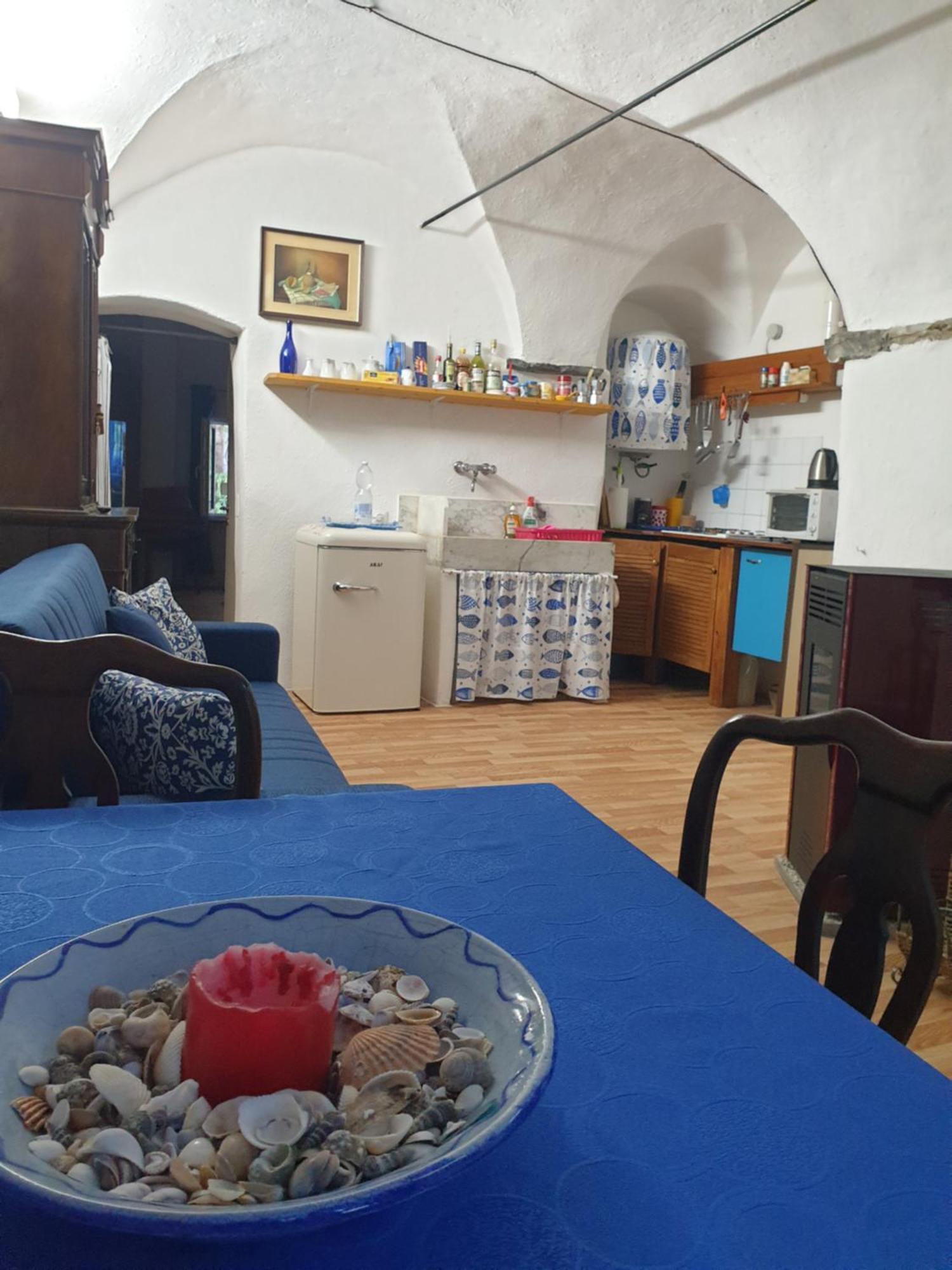 Casa Di Ingrida Bussana Vecchia Villa Сан Ремо Екстериор снимка